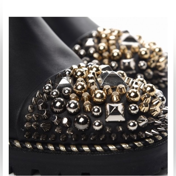 😍😍💯% Authentic Christian Louboutin Boots 😍😍 - Picture 3 of 10